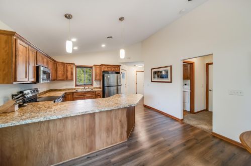 1309 Green Tree Dr, Saint Croix Falls, WI 54024-8348