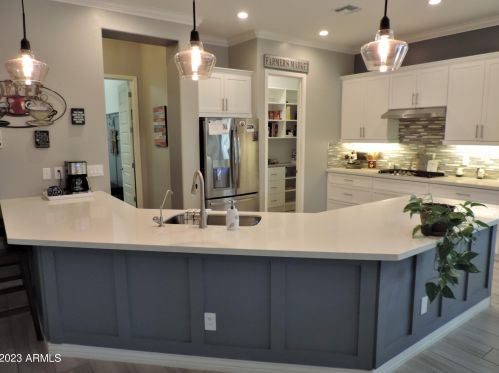 2240 Everglade Ln, Gilbert, AZ 85298-9750