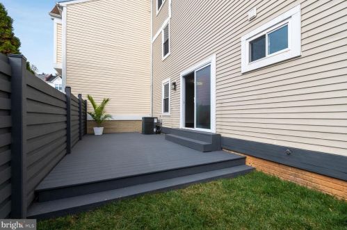 1860 Bryant St, Washington DC  20018-3671 exterior