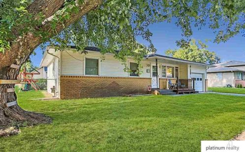 212 Waring St, Valley NE  68064-9745 exterior