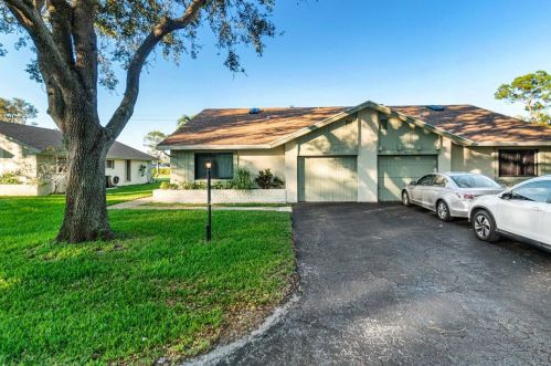 3907 Arelia Dr, Delray Beach, FL 33445-5740