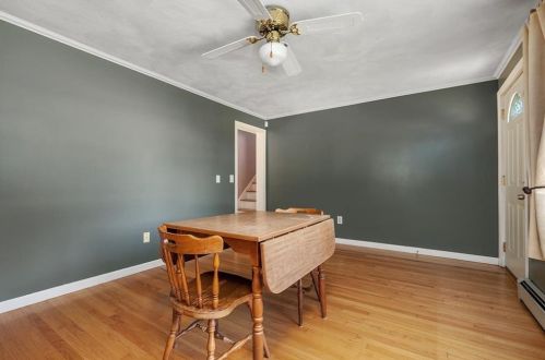 6 Kennedy Dr, Coventry RI 02816-5214 exterior