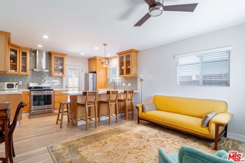 2061 222nd St, Torrance, CA 90501-3516