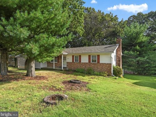 18 Timber Rd, Primrose, PA 17901-4025