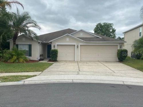 1037 Horseshoe Falls Dr, Orlando, FL 32828-6654