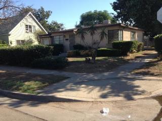 4656 El Monte Way, Fresno, CA 93702-3845