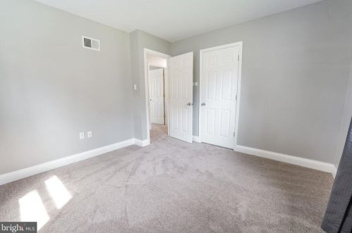 13333 Millwood Dr, Woodbridge VA  22191-1928 exterior