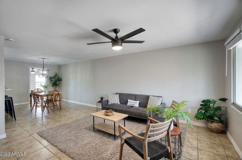 2030 64th Ln, Phoenix, AZ 85035-3402