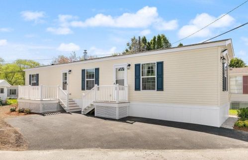 84 Brookwood Dr, Salem, NH 03079-3031
