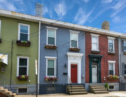 4404 Davison St, Pittsburgh, PA 15201-1724