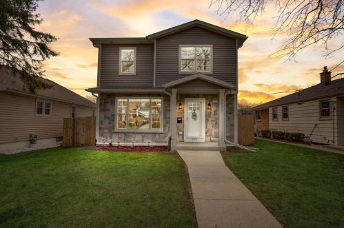 2953 95th St, Milwaukee WI  53227-3613 exterior