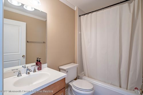 203 Riv Mist Way, Brielle NJ 08730-1465 exterior