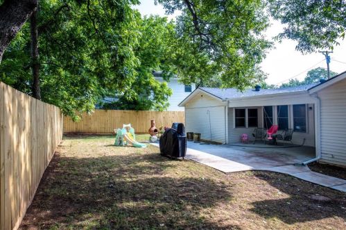 2260 Starlight Trl, Lewisville TX  75022-5412 exterior