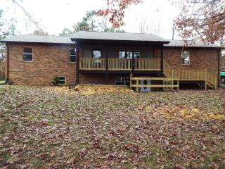 602 Sweat Rd, Grimsley, TN 38565-5006