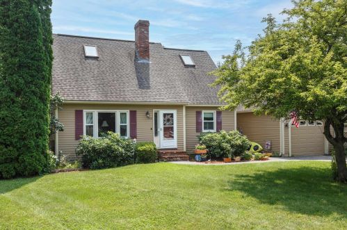 246 Winding Pond Rd, Londonderry, NH 03053-3378