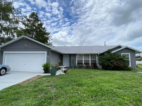 484 Dahled Ave, Fort Pierce, FL 34953-4026