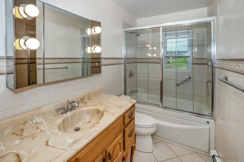 4 Eunice Ln, Thornwood NY  10594-1901 exterior