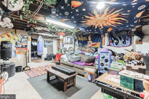 325 Brighton Ter, Holmes PA  19043-1010 exterior