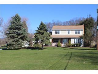 5175 Crest St, Germansville, PA 18053-2046