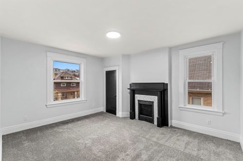 809 Berkshire Ave, Pittsburgh PA  15226-2137 exterior