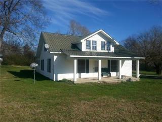 110 Buchanan St, Petersburg, TN 37144-5028