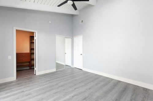 4305 Loma Riviera Ct, San Diego CA 92110-5504 exterior