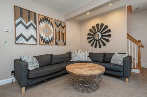 66 Waltham St, Maynard MA 01754-2435 exterior