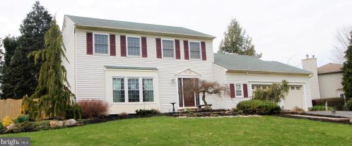 75 Village Dr, Trenton, NJ 08620-1319