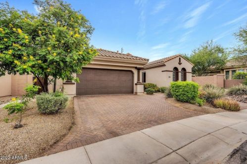 22520 38th Pl, Phoenix AZ  85050-5468 exterior