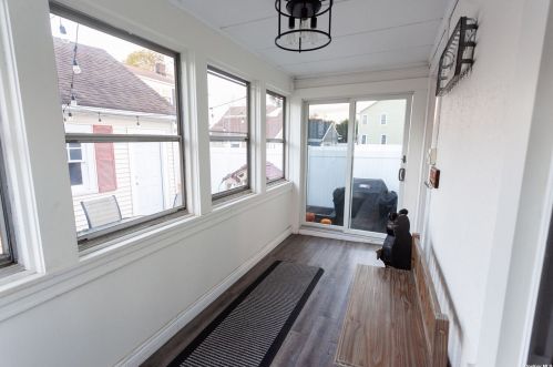 24 Plainfield Ave, East Rockaway NY  11518-1230 exterior