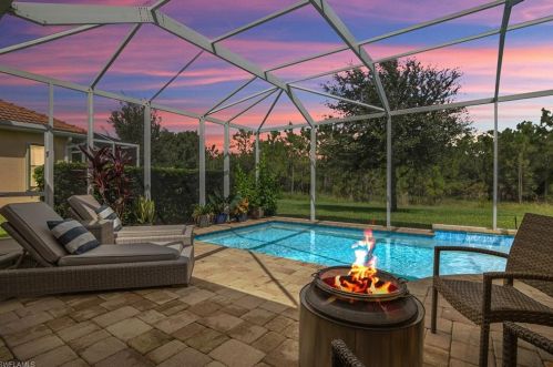 14487 Manchester Dr, Naples FL  34114-8630 exterior