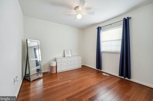 13226 Nickleson Dr, Woodbridge VA  22193-4123 exterior