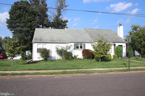 140 Cox Ave, Yardley, PA 19067-2251