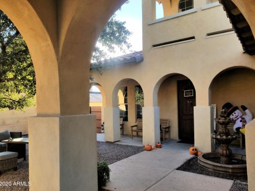 8622 22 St, Phoenix AZ 85016-2704 exterior