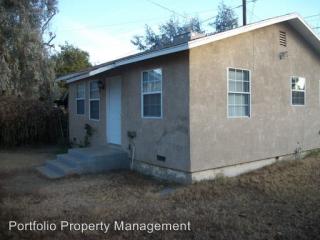 626 Olive St, Bakersfield CA  93304-3301 exterior