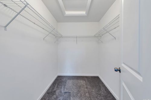 594 Canal Rd, Mount Sinai NY  11766-3307 exterior