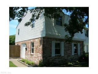 3327 Lakecrest Rd, Virginia Beach VA  23452-5213 exterior