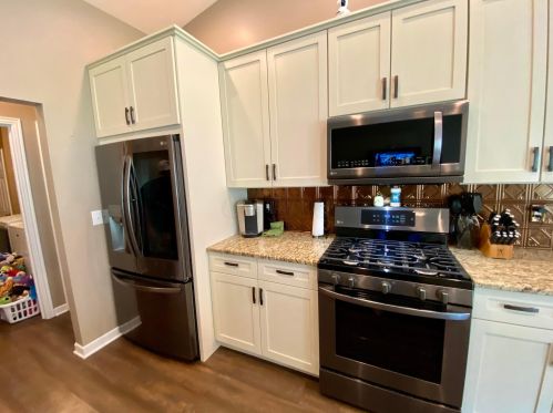 386 Shawnee Loop, Pataskala OH  43062-8179 exterior