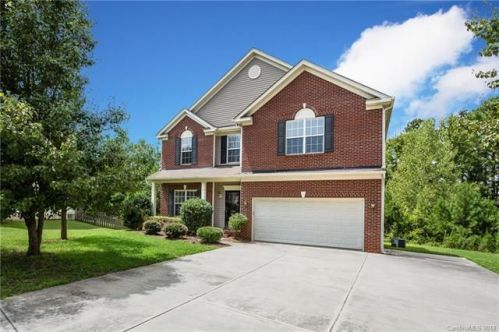 7204 Hathaway Ct, Harrisburg, NC 28075-8663
