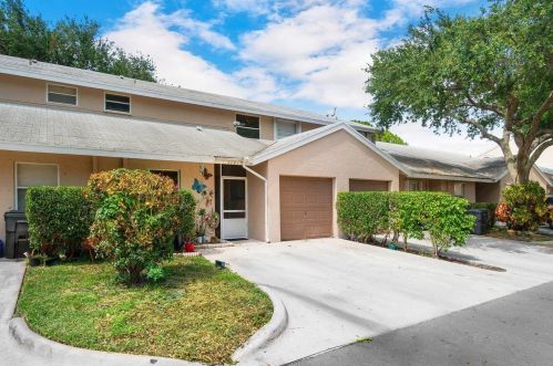 5181 Pine Abbey Dr, West Palm Beach, FL 33415-7488