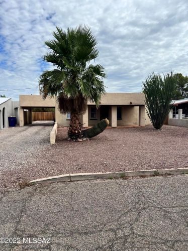 1025 West Circle Dr, Tucson, AZ 85719-3065