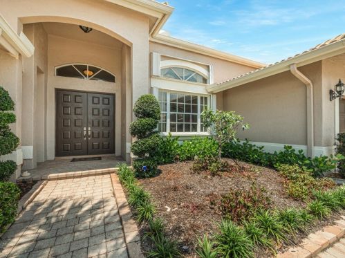 7038 Falls Rd, Boynton Beach, FL 33437-6317