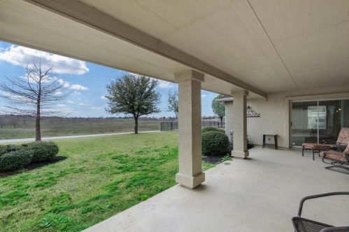 11313 Southerland Dr, Denton TX  76207-8693 exterior