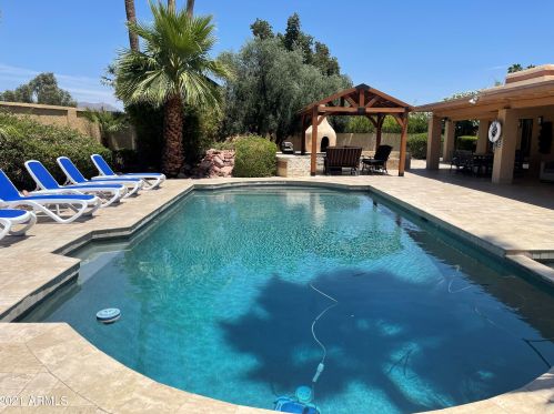 7204 Paradise Dr, Scottsdale AZ 85260-5436 exterior