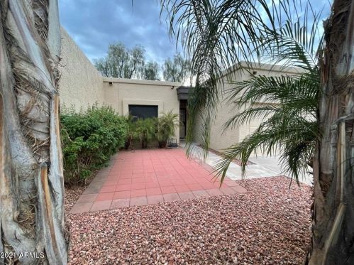 18422 25th St, Phoenix AZ  85032-8020 exterior