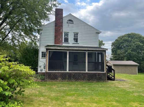 419 Mercer Rd, Greenville, PA 16125-9777