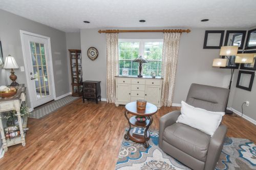 302 Keeneland Dr, Newport KY  41075-4071 exterior