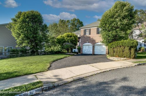 30 Berkley Ct, Morganville, NJ 07751-4249