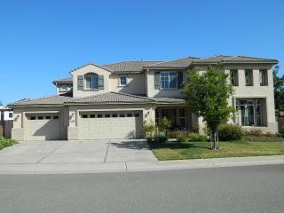 1099 Taggart Ct, Galt, CA 95632-8448
