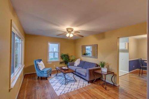 422 Saint Anthony Dr, Lexington, KY 40505-2219